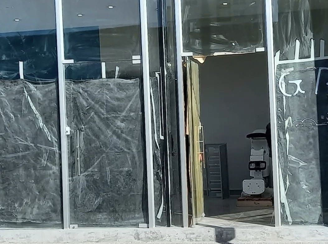 Resultado final de láminas instaladas en oficina Sorrifacil
